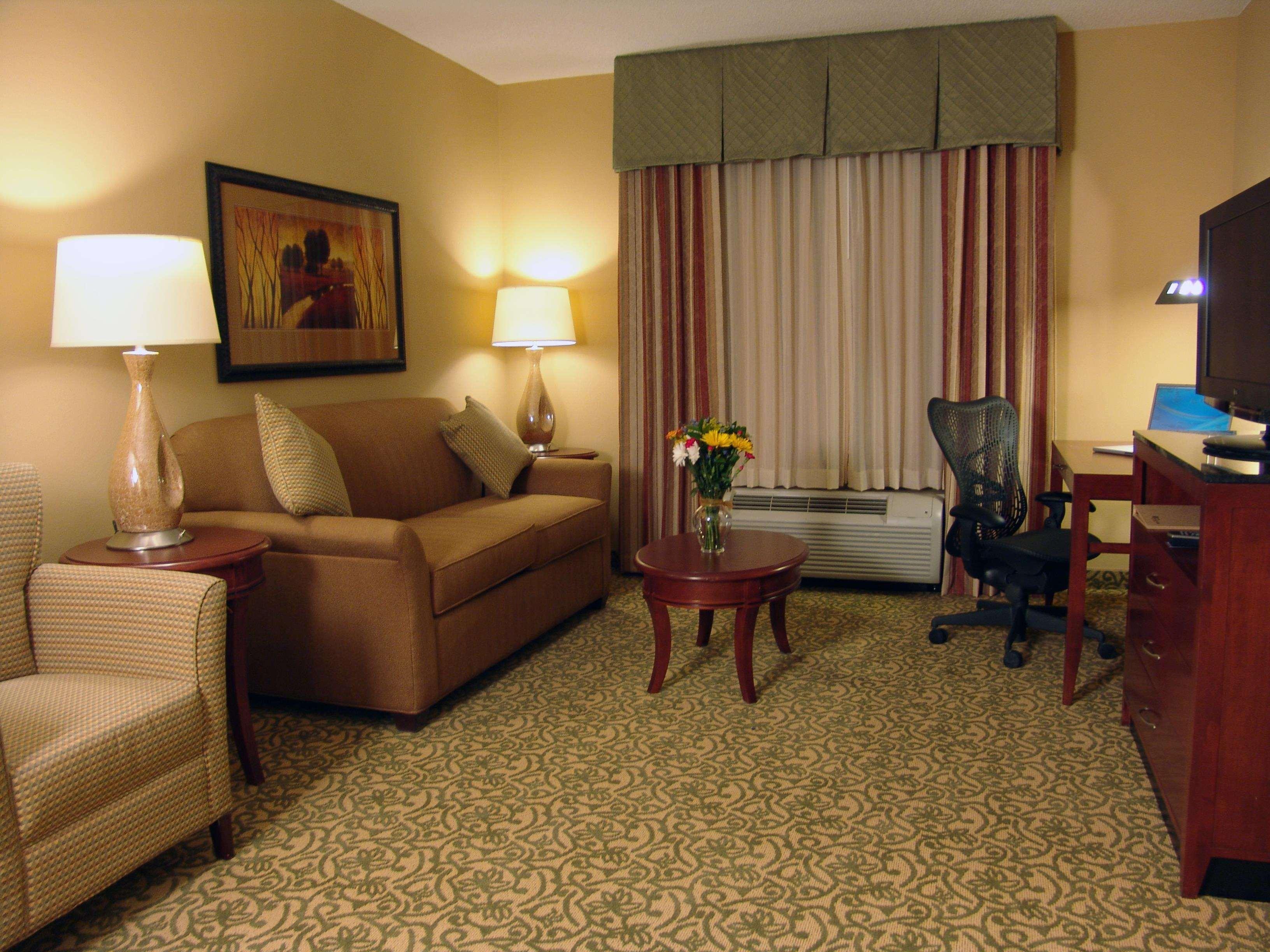 Hilton Garden Inn Meridian Room photo